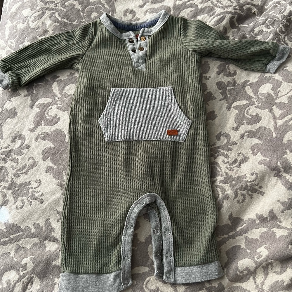 Little boys romper